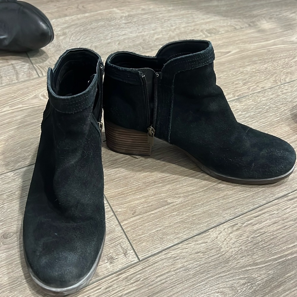 Kookaburra by Ugg booties